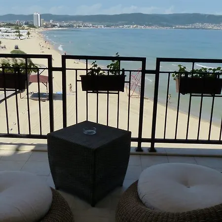 Oasis Beach Studios Apartment Sunny Beach